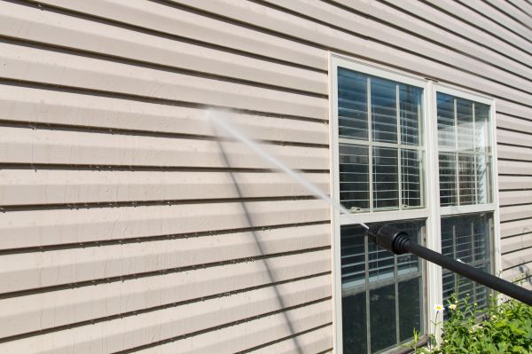Cost of Pressure Washing in Schaumburg