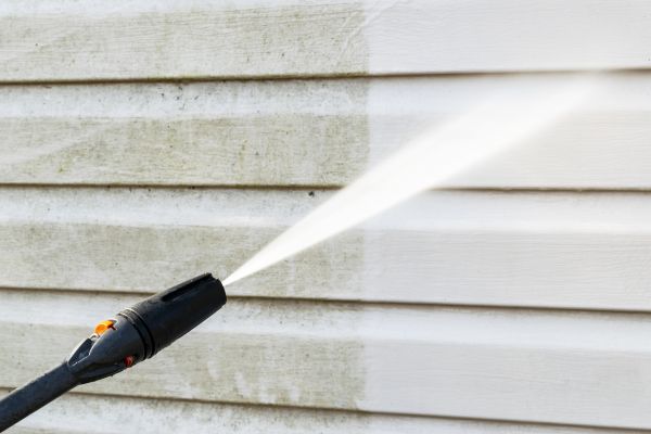 Cost of House Exterior Cleaning in Schaumburg