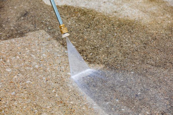 Cost of Driveway Pressure Cleaning in Schaumburg