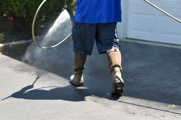 Cost of Asphalt Driveway Cleaning in Schaumburg
