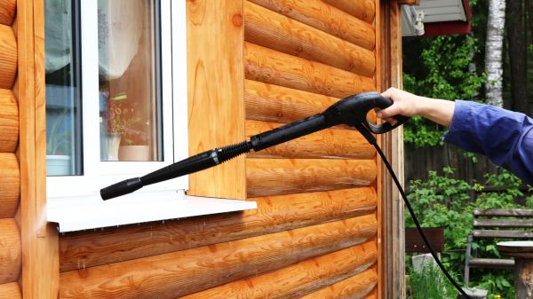 Wooden Cabin Pressure Cleaning