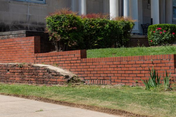 Cost of Retaining Wall Cleaning in Schaumburg